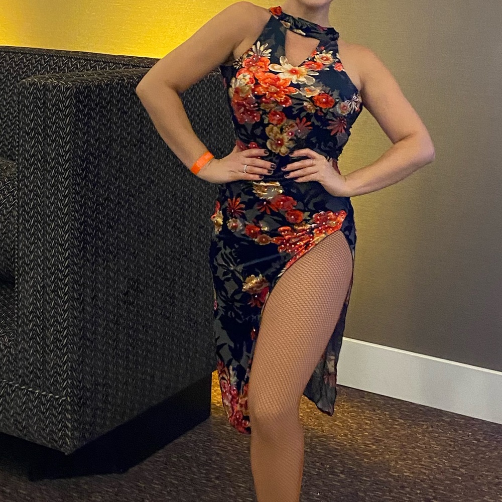 Kimono style dress with slit